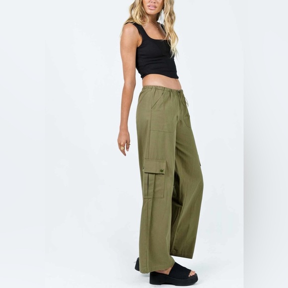 Princess Polly Wide Leg Cargo Utility Pants in Khaki - Picture 2 of 10
